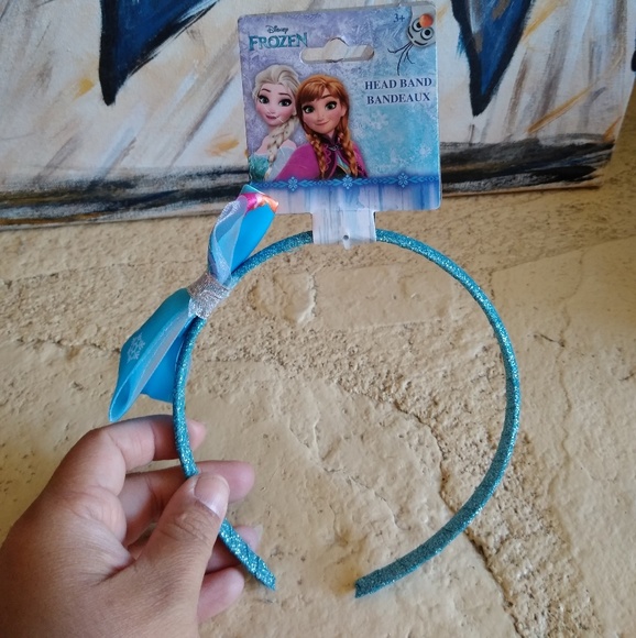 Frozen Hair Accessory bundle - Picture 8 of 8